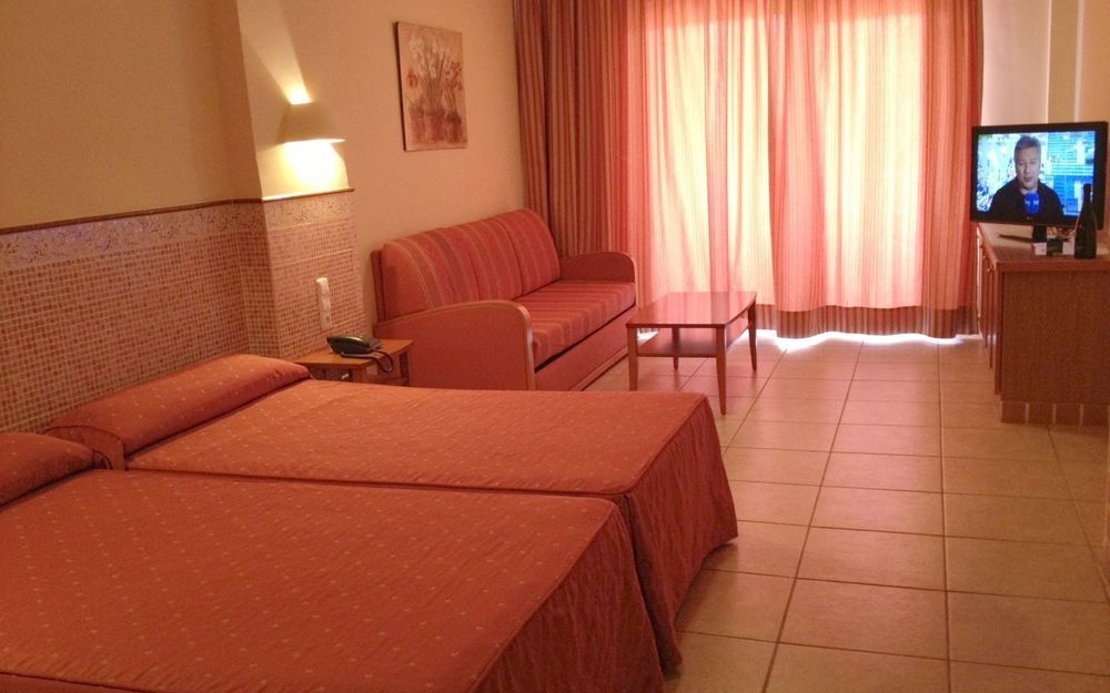 Arena Center Aparthotel Рокетас де Мар Екстериор снимка
